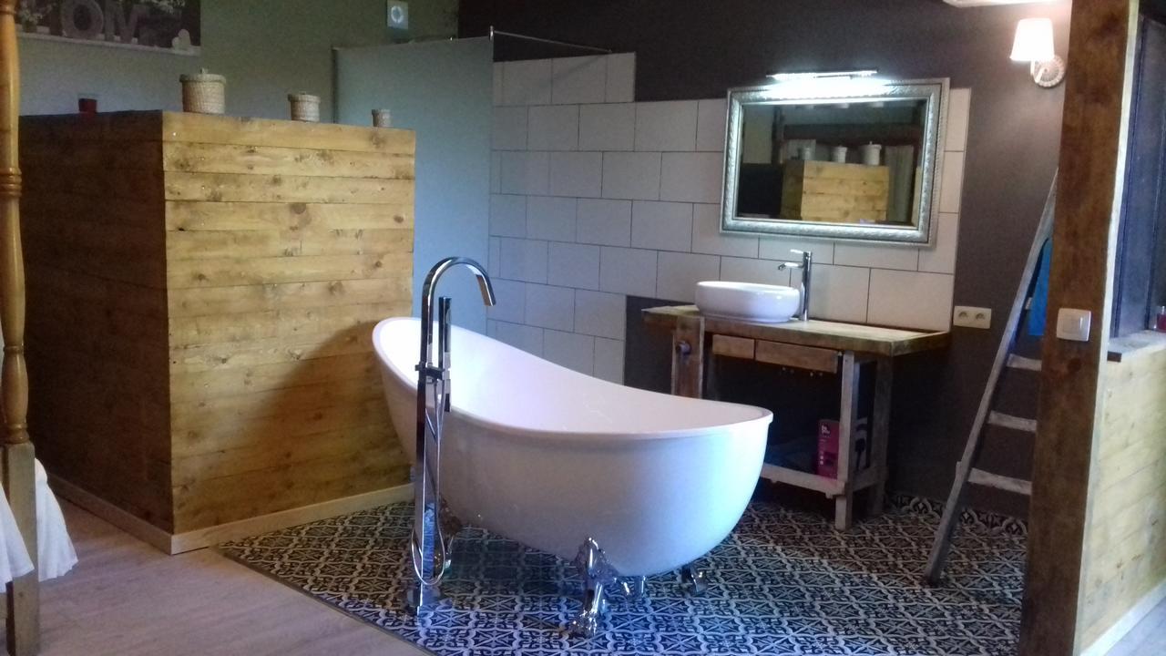Les Chambres De La Cour Arsimont Eksteriør billede