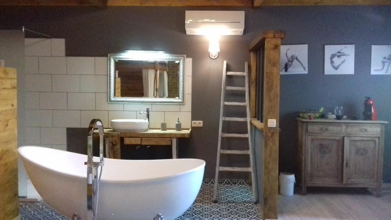 Les Chambres De La Cour Arsimont Eksteriør billede